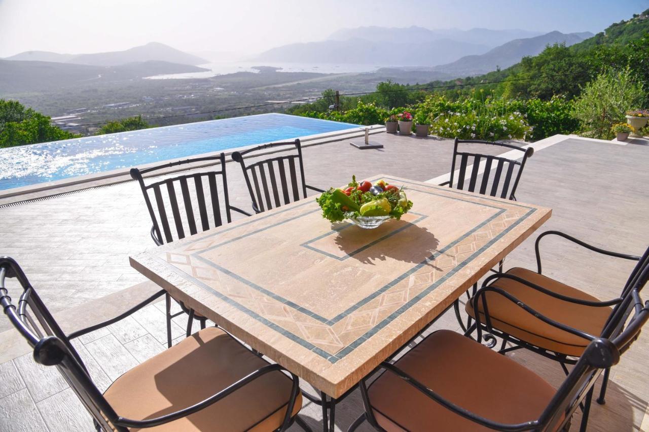 Verbalj Apartment With Swimming Pool Cattaro Esterno foto