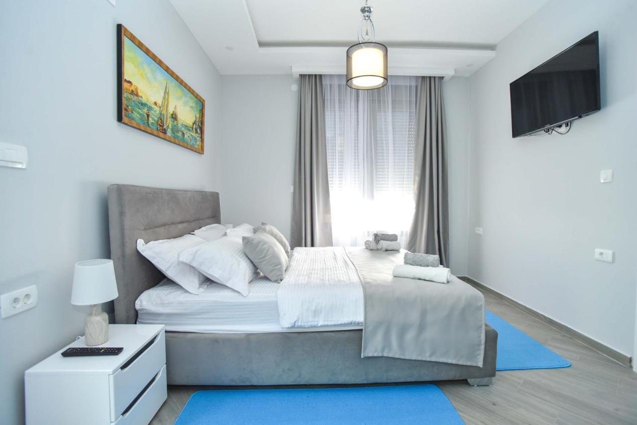 Verbalj Apartment With Swimming Pool Cattaro Esterno foto